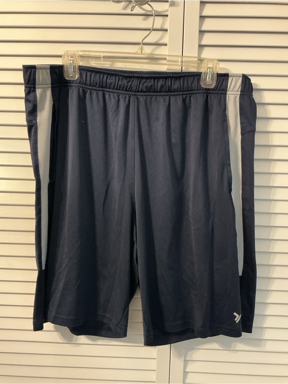 Old Navy Navy Tall Men’s Athletic Shorts with White Side Panels